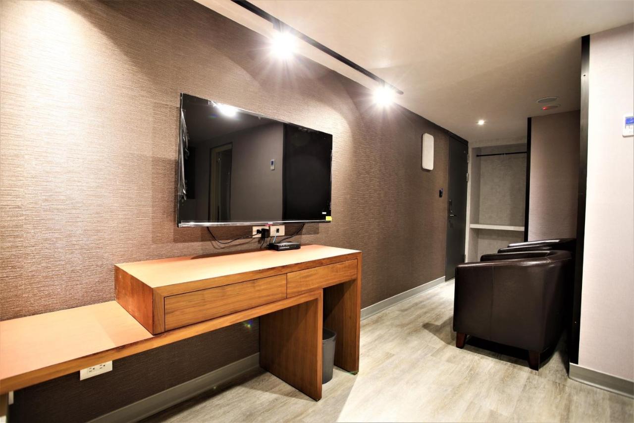 Golden Home Hotel Тайбэй Экстерьер фото