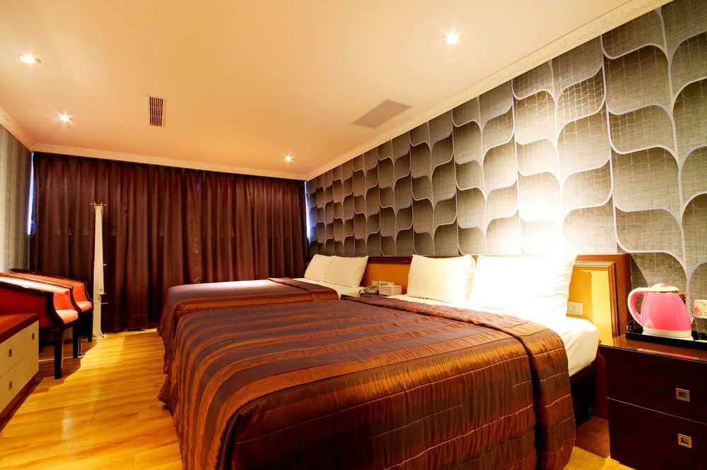 Golden Home Hotel Тайбэй Экстерьер фото